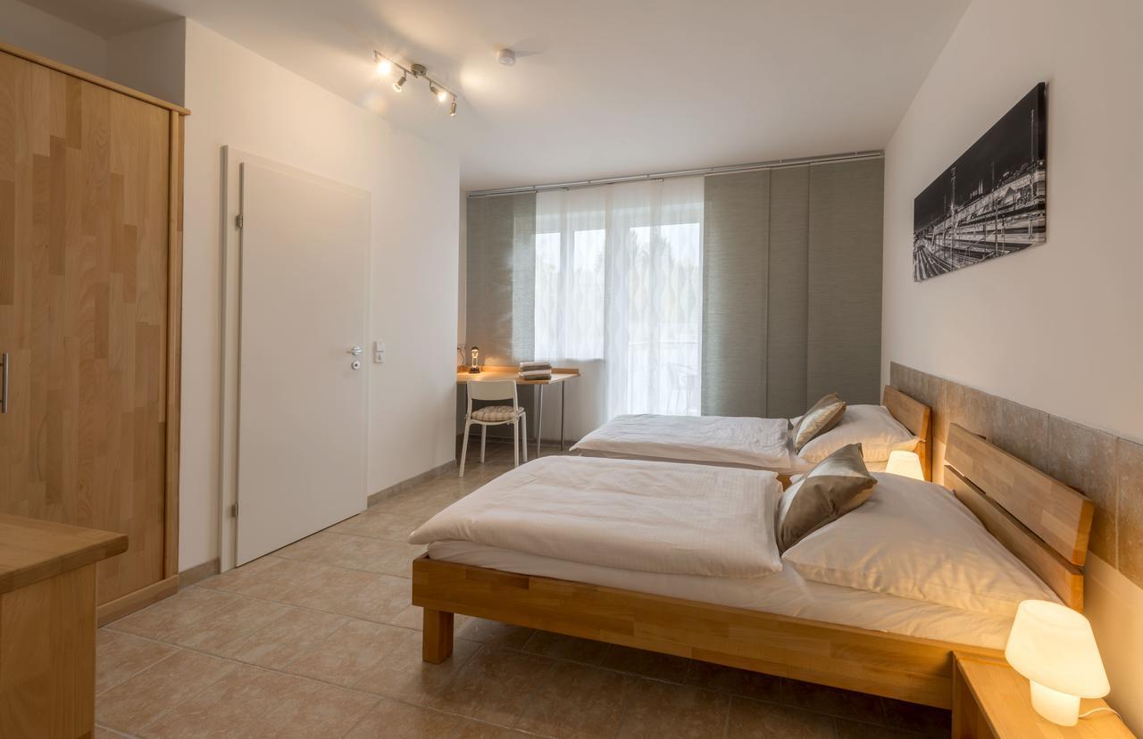 Wn Rooms Wiener Neustadt Eksteriør billede