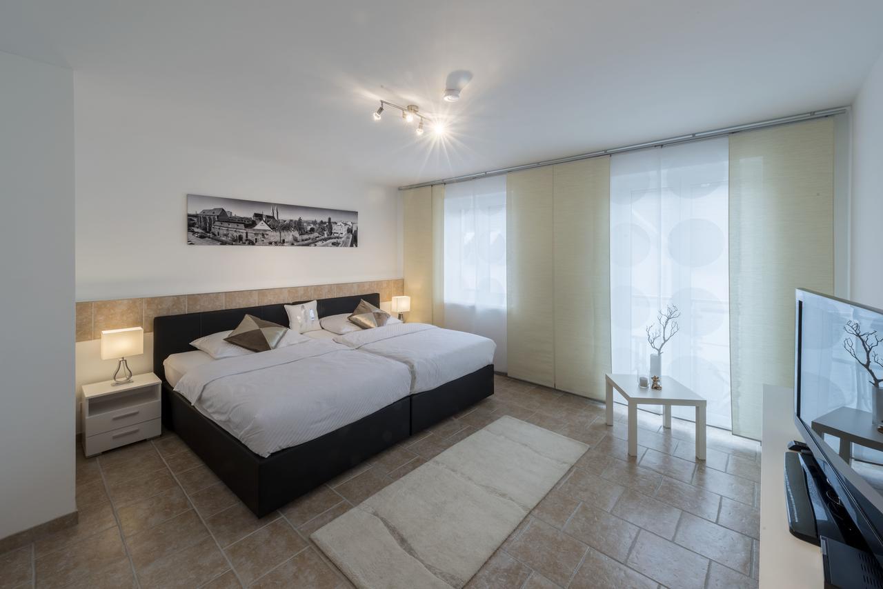 Wn Rooms Wiener Neustadt Eksteriør billede
