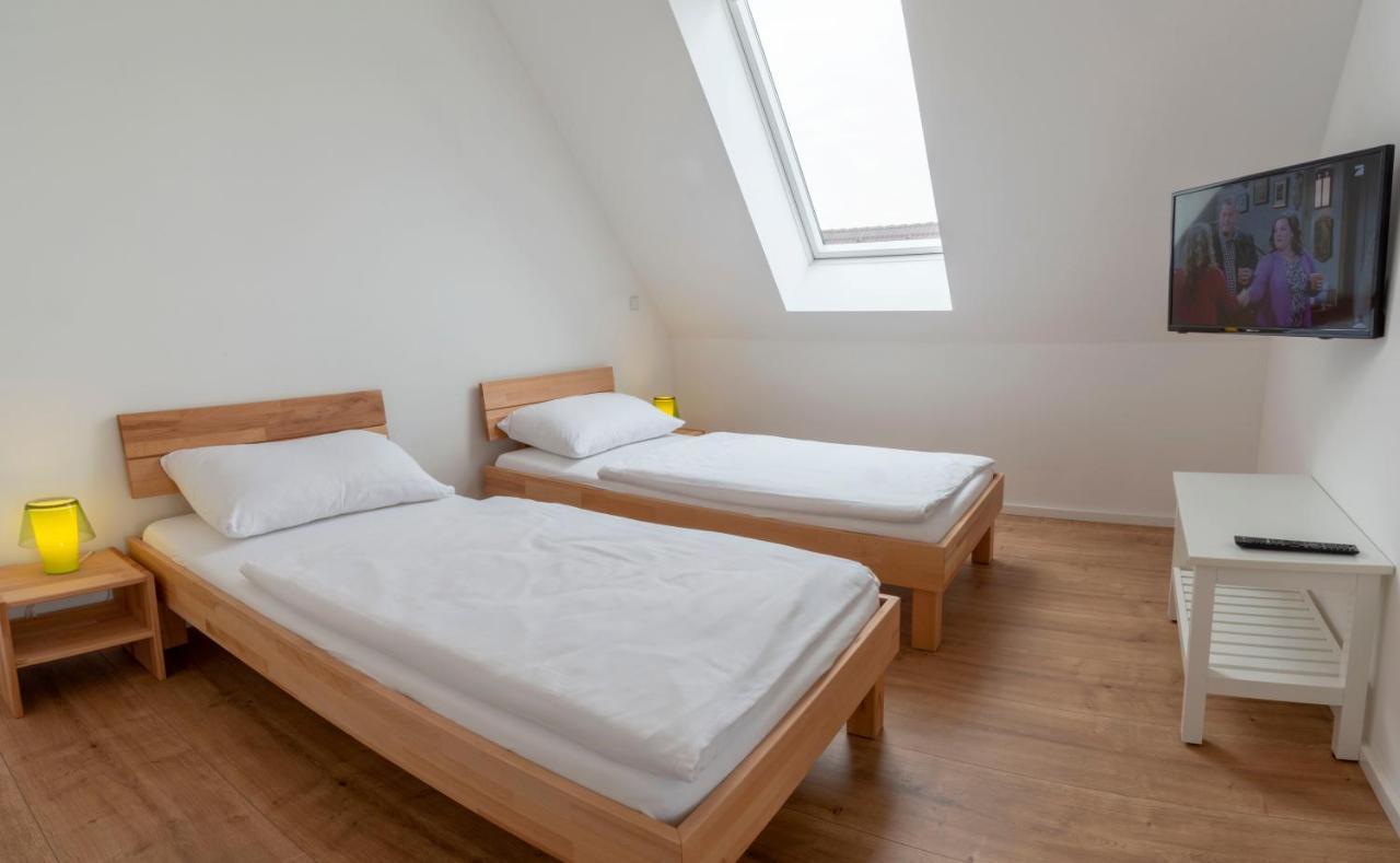 Wn Rooms Wiener Neustadt Eksteriør billede